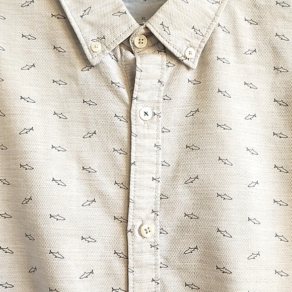 Fish Pattern Button down short sleeve casual summer shirt size XL - Picture 2 of 4